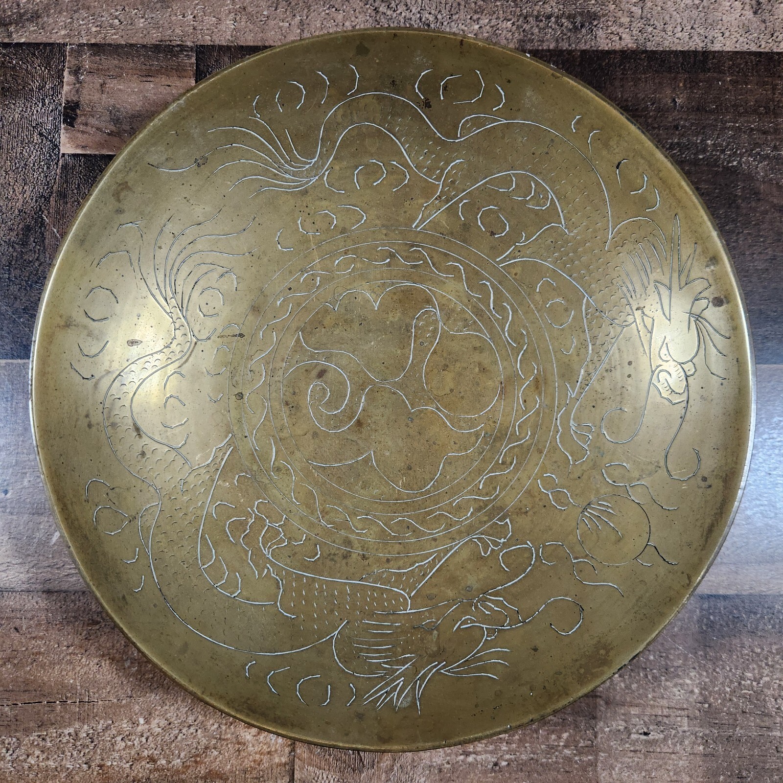Vintage 1930s 1940s Chinese Brass Bowl Dragon Engraved Floral 10\ Vintage 1930s 1940s Chinese Brass Bowl Dragon Engraved Floral 10\