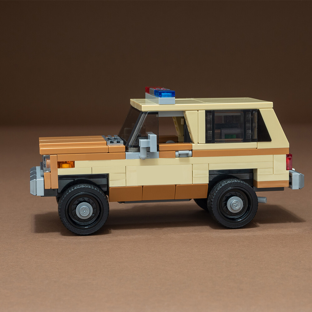 YOUFOY Off-road Vehicle SUV Model from TV Show about Superpower 192 Pieces