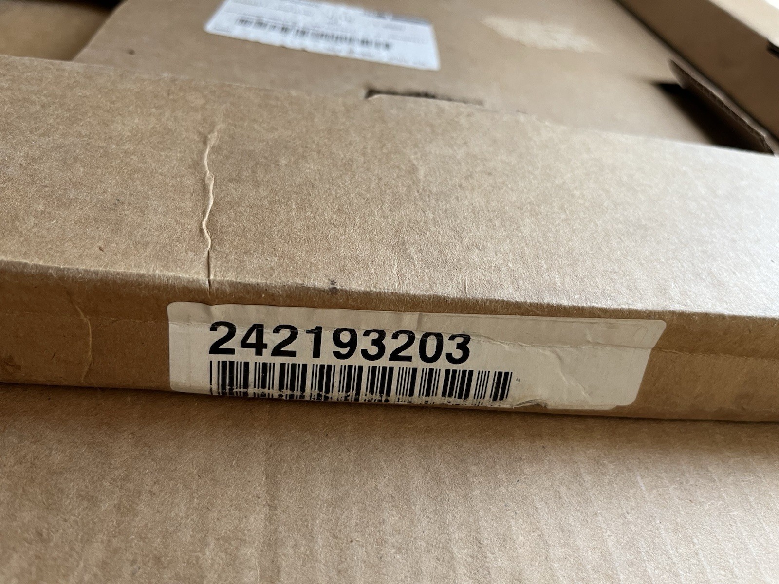 Electrolux Freezer Door Gasket 242193203 White