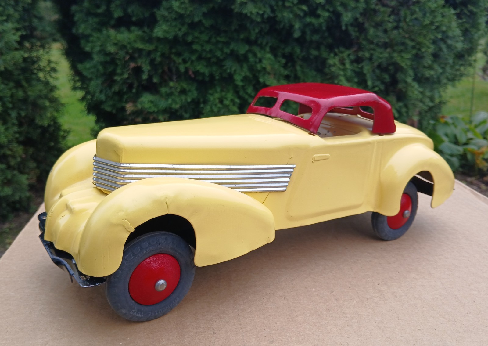 VINTAGE WYANDOTTE PRESSED STEEL AUBURN CORD DUESENBERG CAR 1930 VINTAGE WYANDOTTE PRESSED STEEL AUBURN CORD DUESENBERG CAR 1930