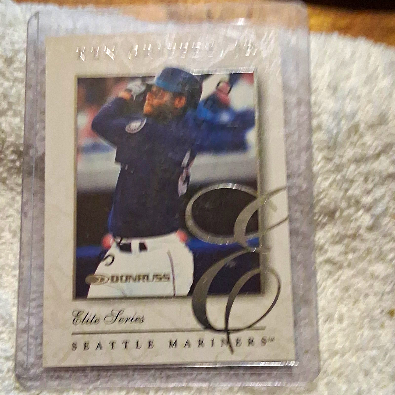 Donruss 1997 Elite Ken Griffey Jr Elite Series #7 /2500 Seattle Mariners