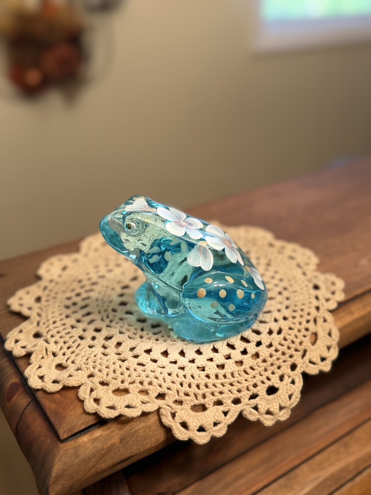 Vintage Fenton Art Glass Frog Blue Hand Painted Signed & Original Sticker Vintage Fenton Art Glass Frog Blue Hand Painted Signed & Original Sticker