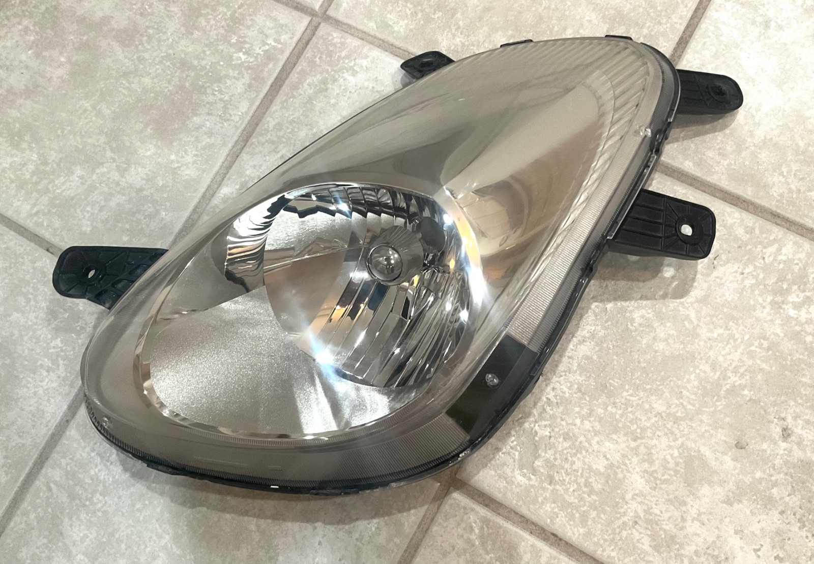 2006-2009 Pontiac Solstice Drivers Side Headlight Assembly OEM 