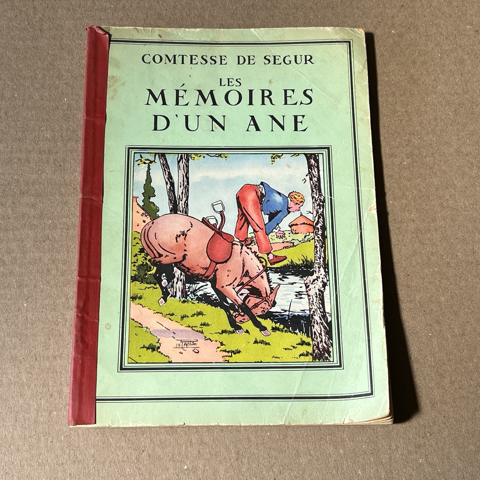 Le Mémoires d\'un âne by Comtesse de Ségur Vintage 1930s Children’s Book