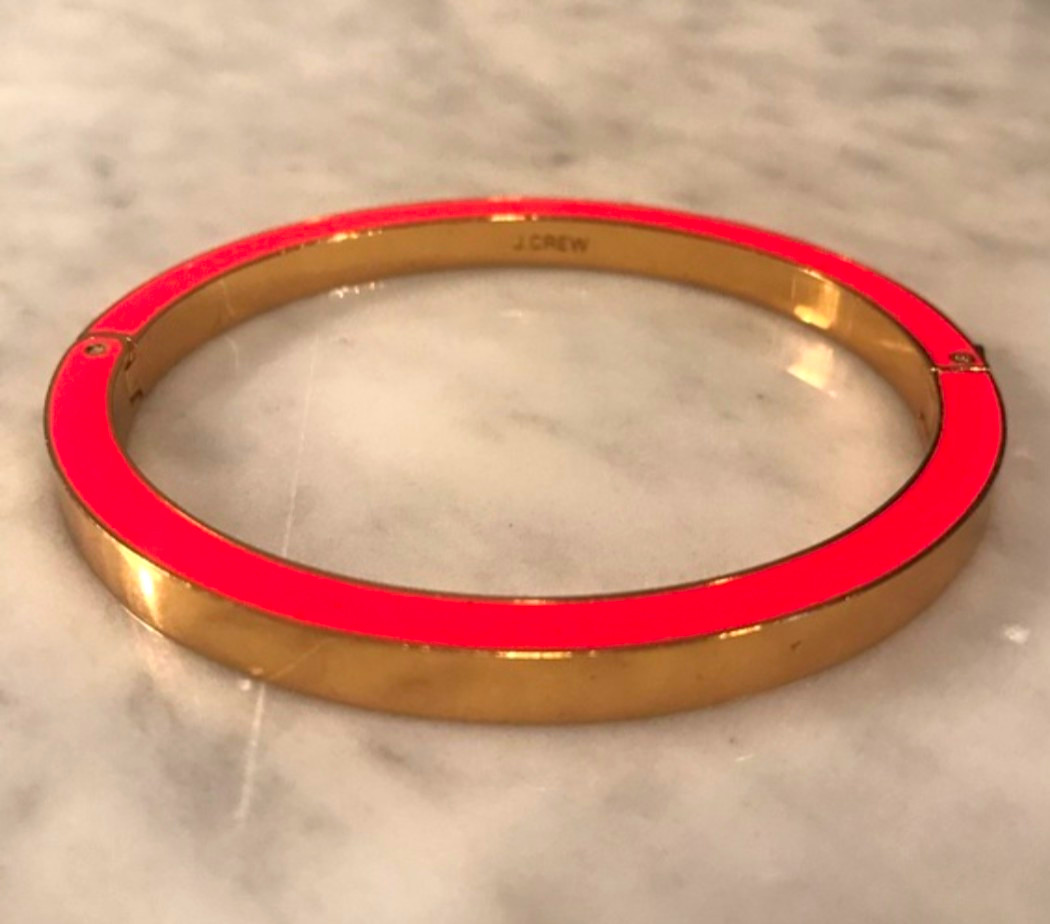 NWOT J.CREW Signed Gold & Coral Gold Tone Enamel Hinged Bangle Bracelet