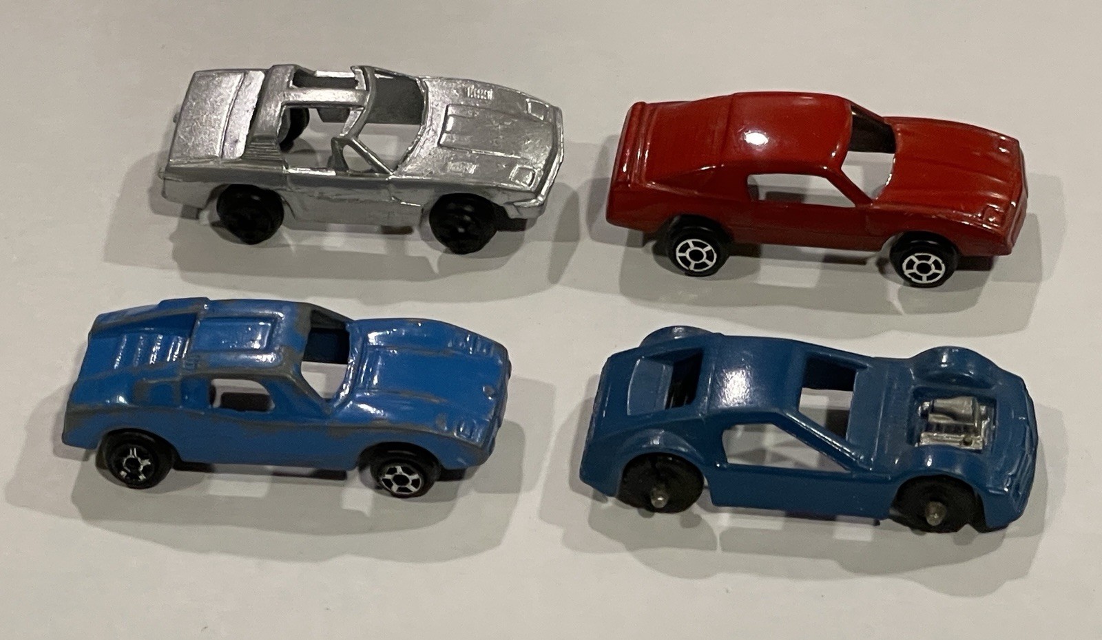 Vintage Mini Tootsie & Midgetoy Cars Lot of 4, Collectibles, die-cast.