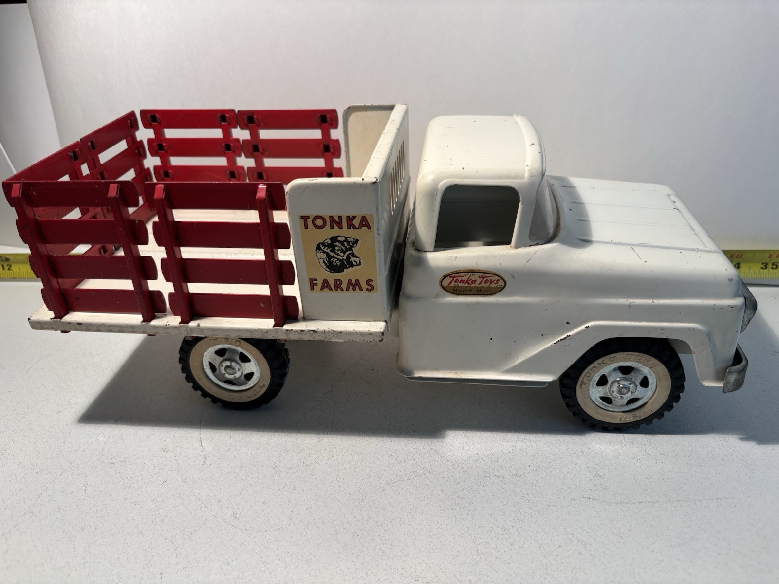RARE 1959 Tonka Sears EXCLUSIVE #5665 FARM STAKE TRUCK ORIGINAL WHITE/RED RARE 1959 Tonka Sears EXCLUSIVE #5665 FARM STAKE TRUCK ORIGINAL WHITE/RED