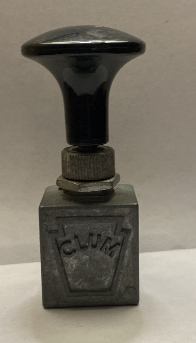 VTG 1920s 1930s Clum Dash Push-Pull Switch Single Pole & Clutch Bakelite Knob VTG 1920s 1930s Clum Dash Push-Pull Switch Single Pole & Clutch Bakelite Knob