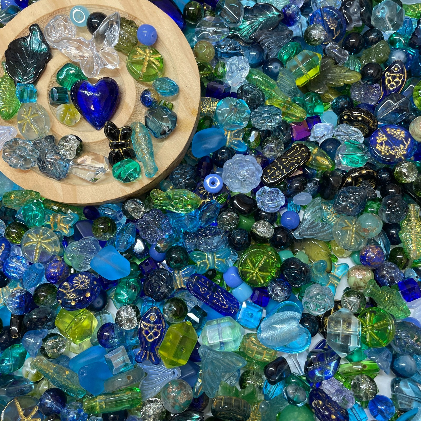 100g Glass beads lot jewelry making mix variety bead supplies Read Description