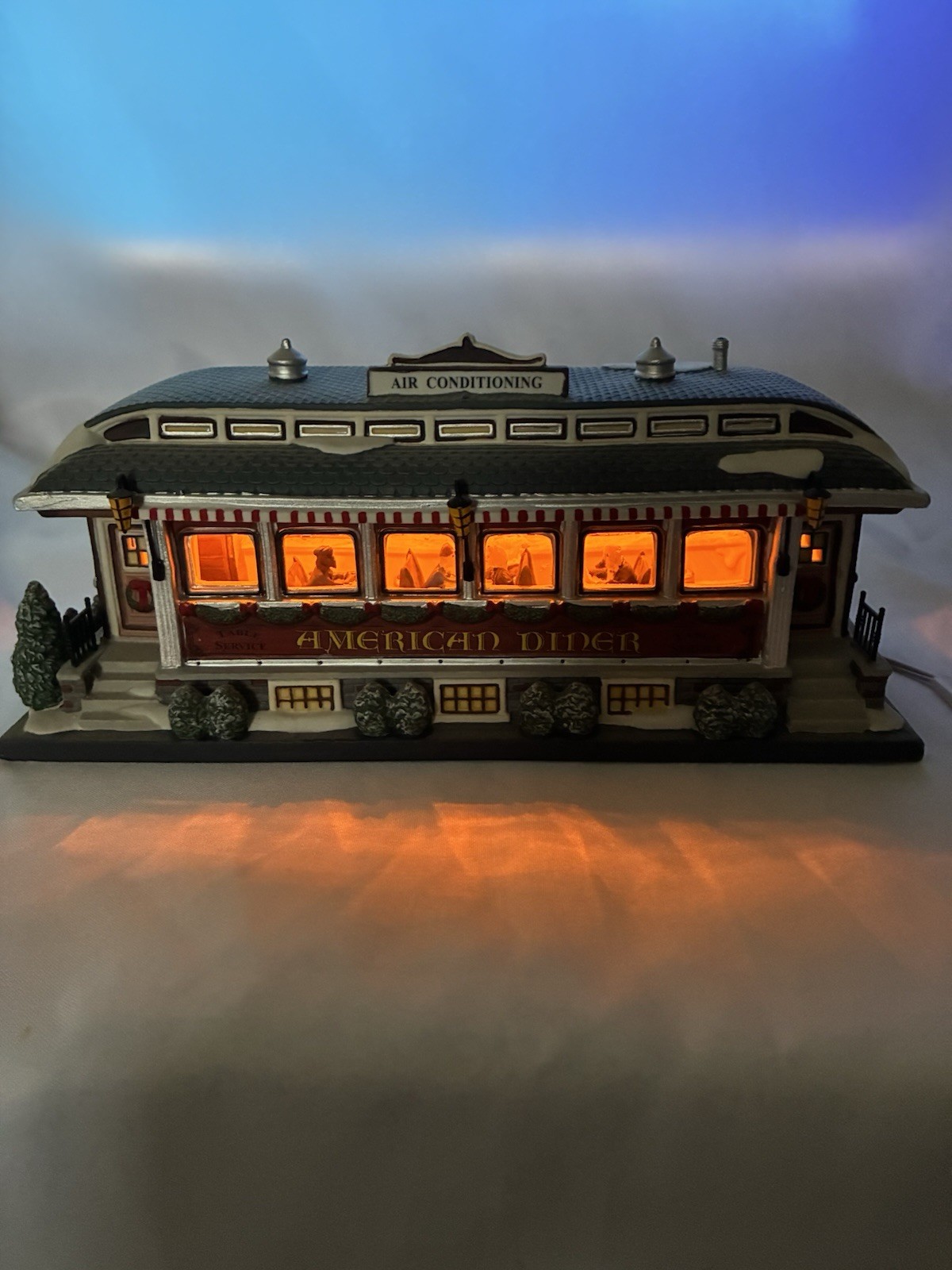 Department 56 American Diner Christmas in the City Series Without Box Department 56 American Diner Christmas in the City Series Without Box