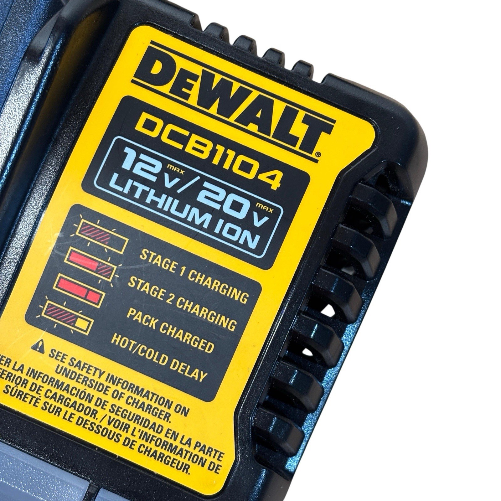 Dewalt DCB1106 20V 6 Amp Battery Charger