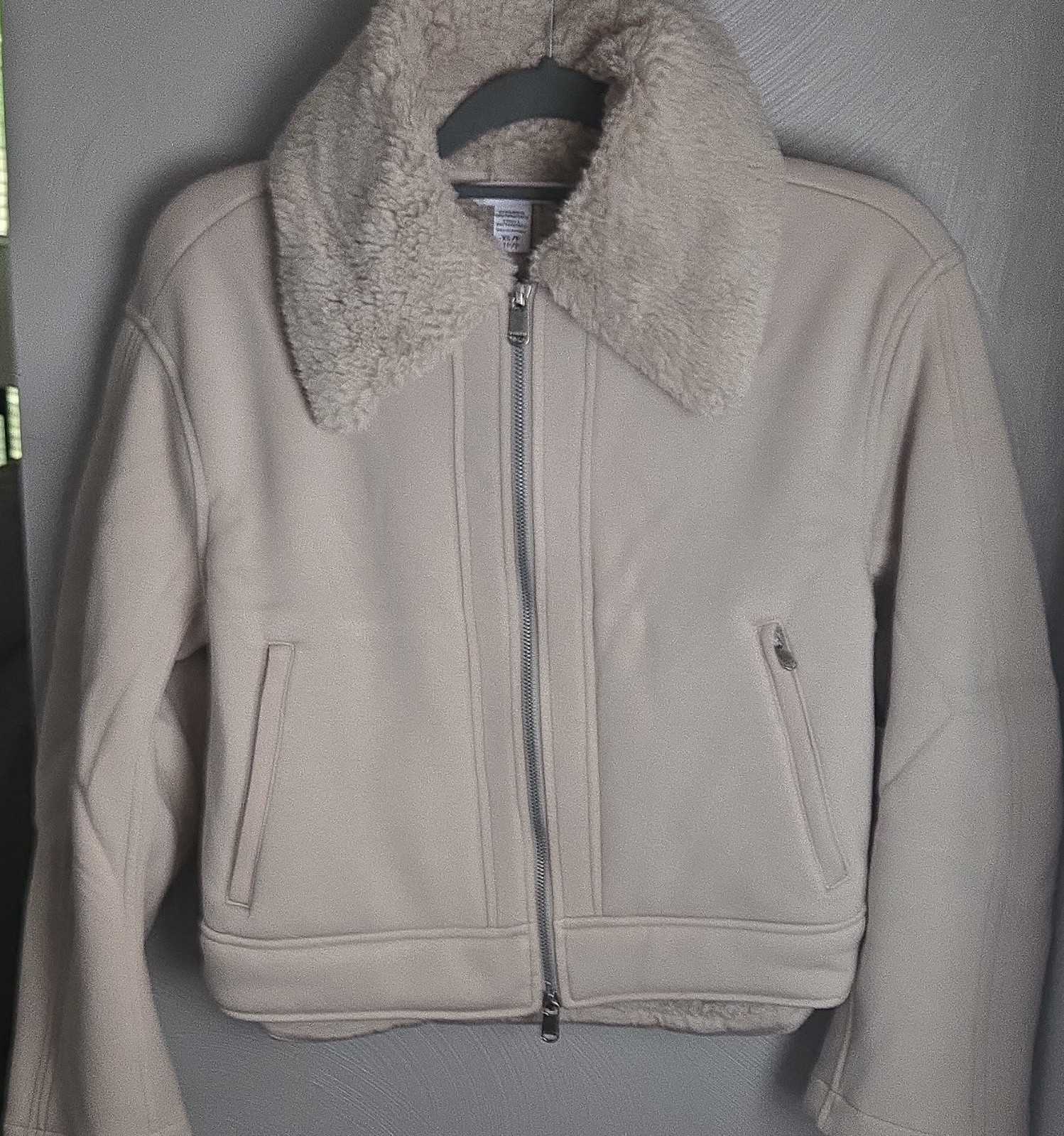Athleta Westbound Sherpa Jacket Beige XS Petite Jersey-Knit Zip Secure Pockets