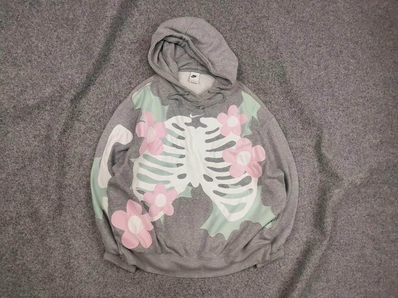 Vintage Nike Skeleton Embroidered Logo Grey Oversized Hoodie Y2K Style Hysteric 