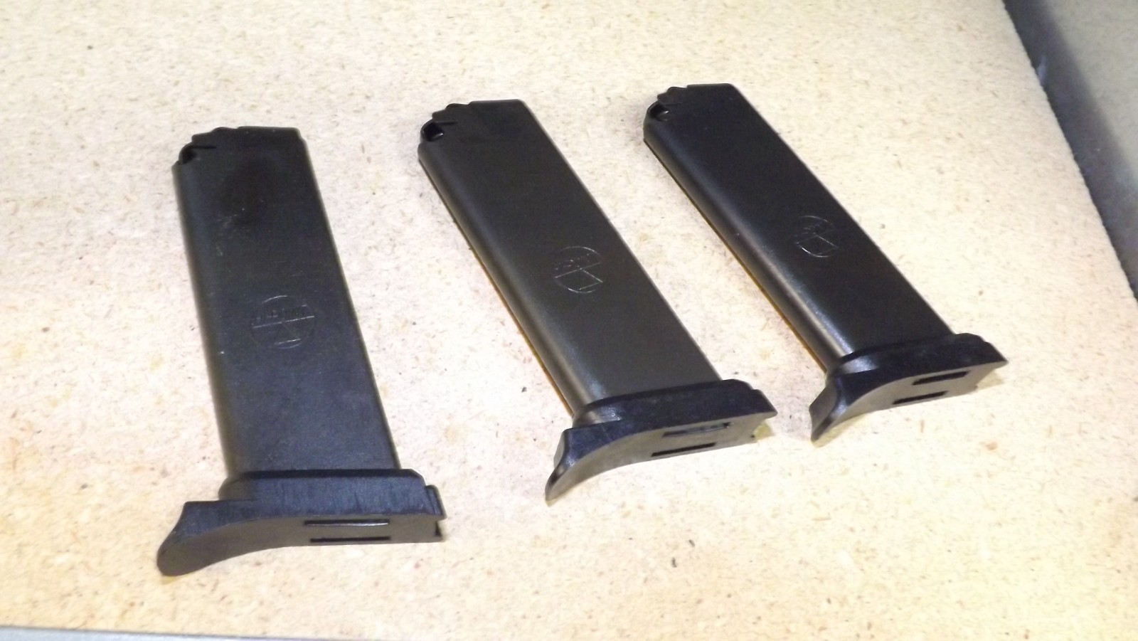 Lot of 3 - NEW - HI-POINT FIREARMS MAGAZINE 9MM/380ACP 8RD BLUE #CLP9C    (H103)