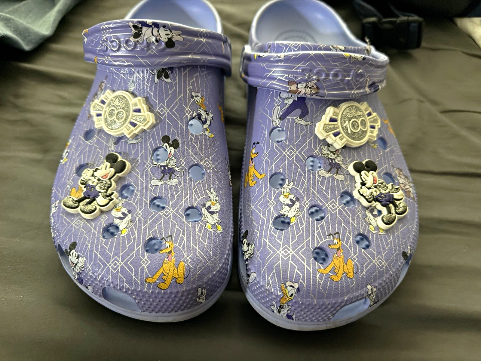 Disney World 50th Anniversary Crocs Mickey and Friends Purple Mens 12 WDW