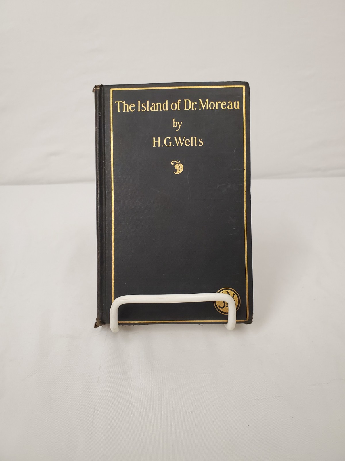 The Island of Dr. Moreau - 1896 - 1st American Edition 1st Printing - H.G. Wells The Island of Dr. Moreau - 1896 - 1st American Edition 1st Printing - H.G. Wells