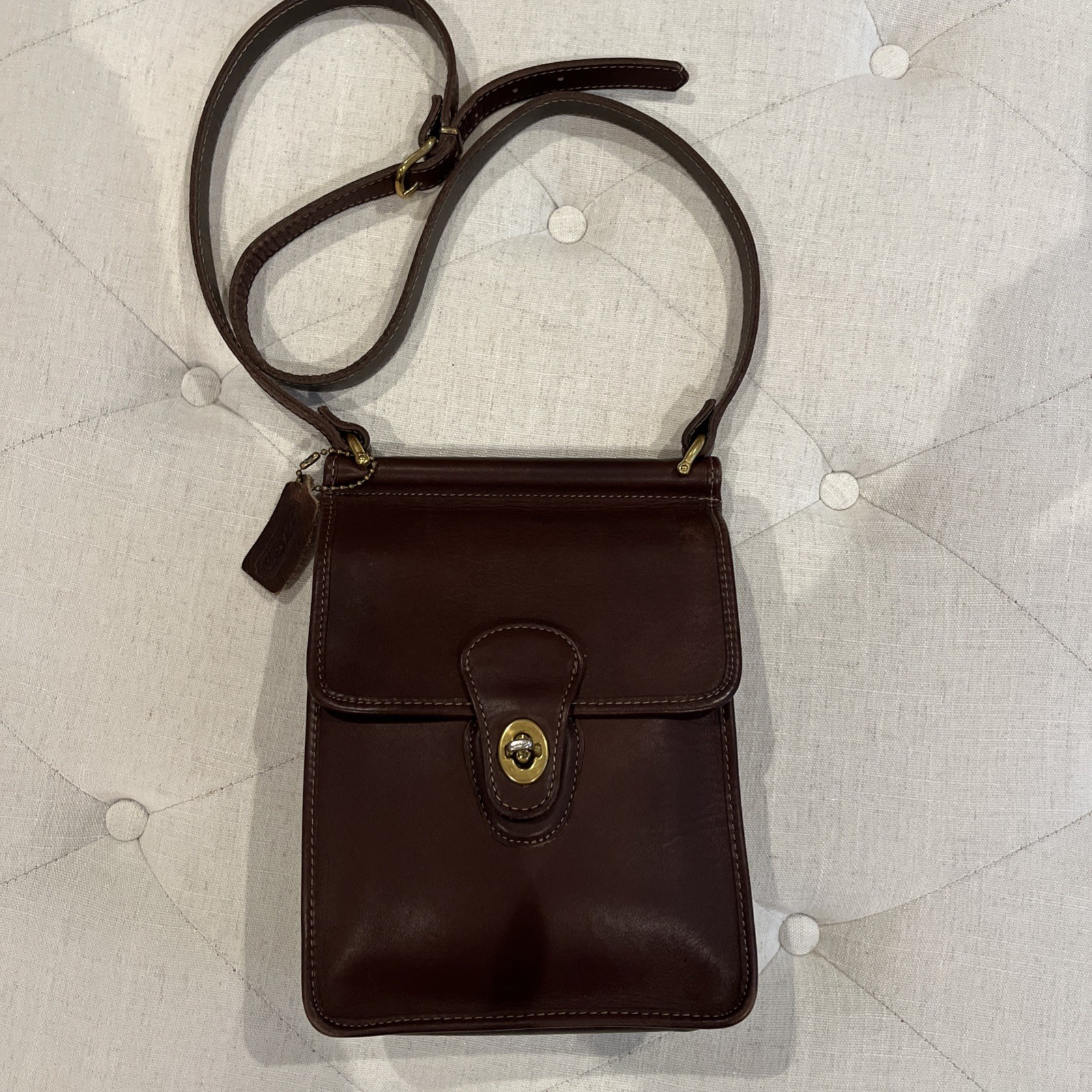 VINTAGE COACH MURPHY BAG 1980 BRITISH TAN Antique Gold Hardware VINTAGE COACH MURPHY BAG 1980 BRITISH TAN Antique Gold Hardware