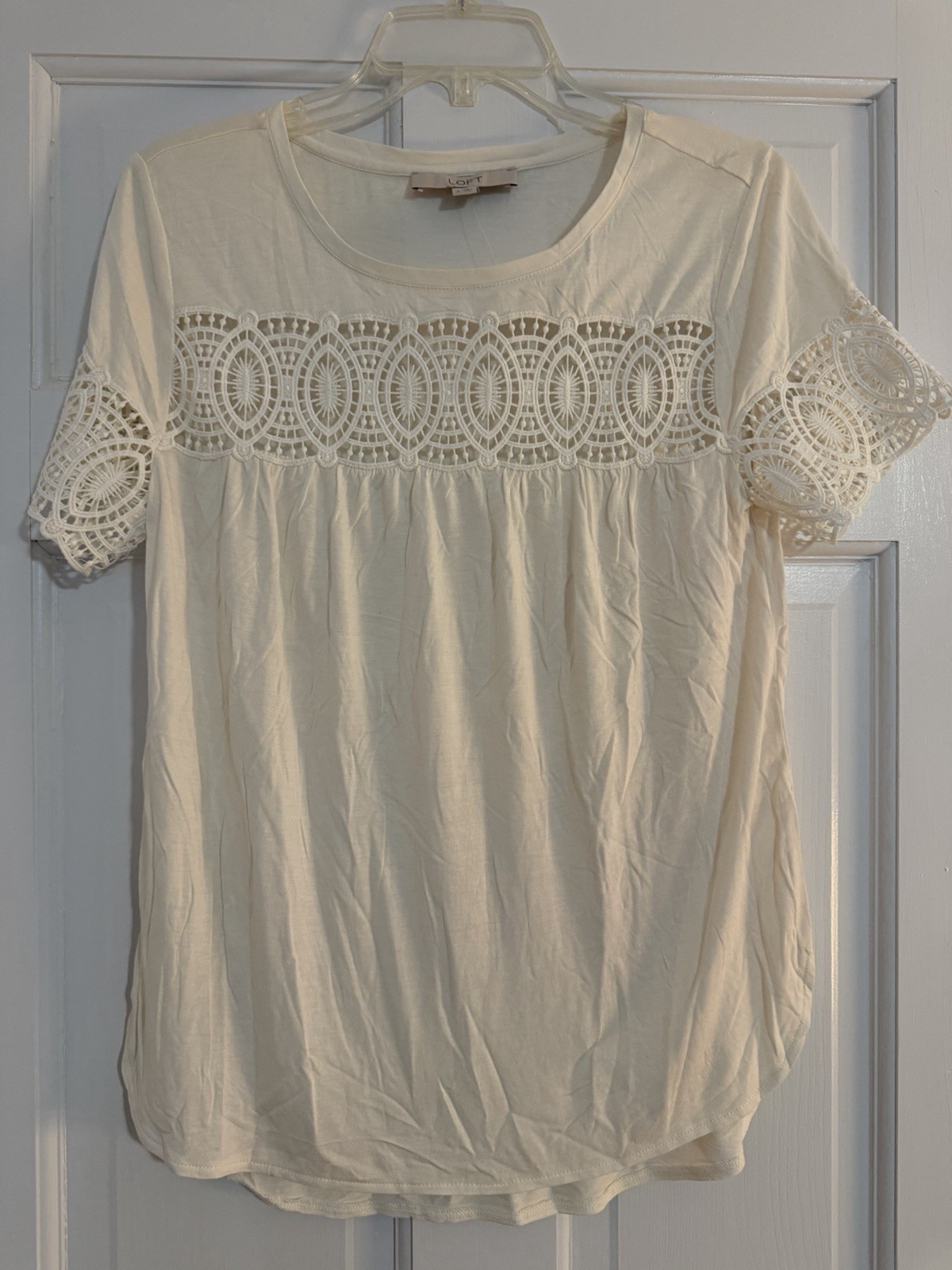 NWT Ann Taylor LOFT Ivory Embroidered T-Shirt Women\'s S