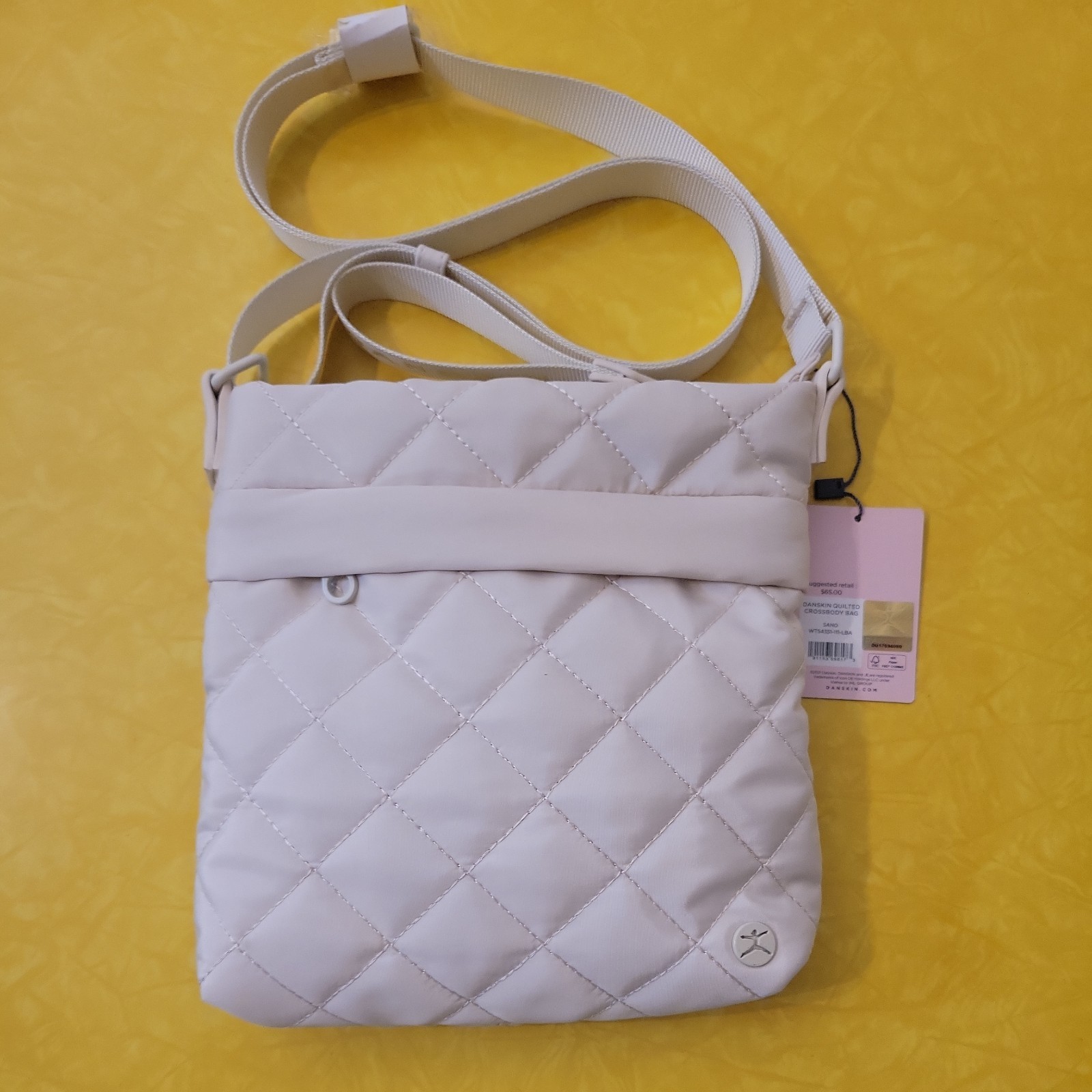 NEW-Danskin women’s quilted Crossbody Bag Sand Purse Sporty Travel Athleisure