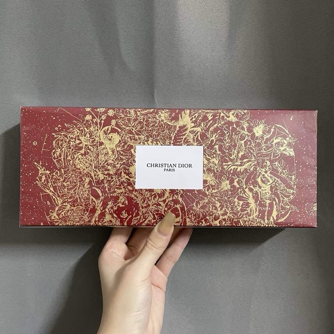 RARE FIND Christian Dior Lunar New Year Fragrance Discovery Set Limited Edition