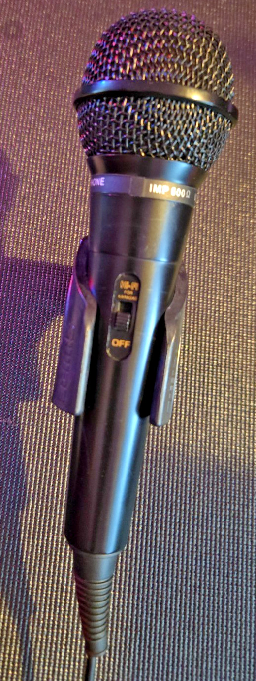 Unbranded UDM-47 Dynamic Vocal Karaoke Microphone with Holder for Stand Unbranded UDM-47 Dynamic Vocal Karaoke Microphone with Holder for Stand