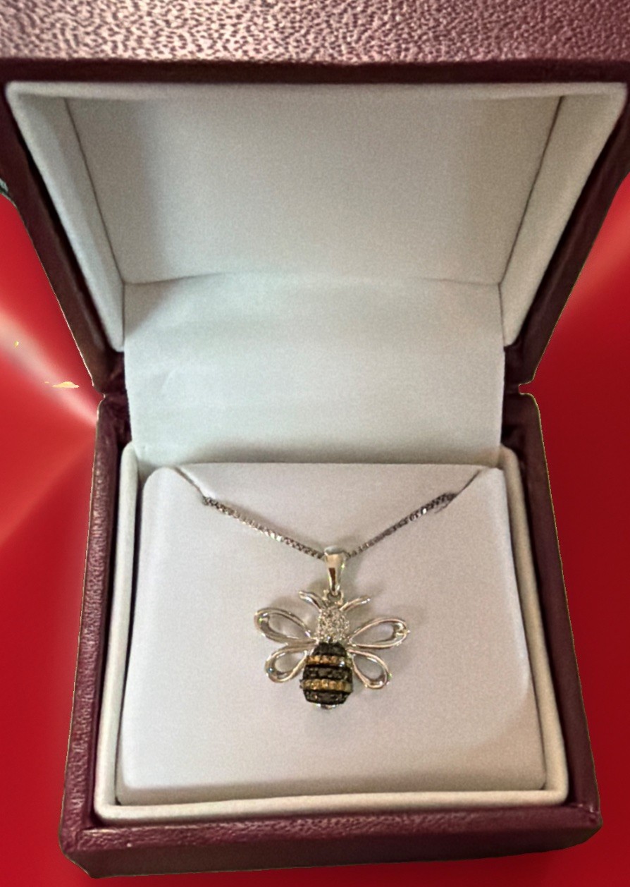 Helzberg Diamonds Sterling Silver Bee Pendant Necklace 925 Diamond Accent W/ Box