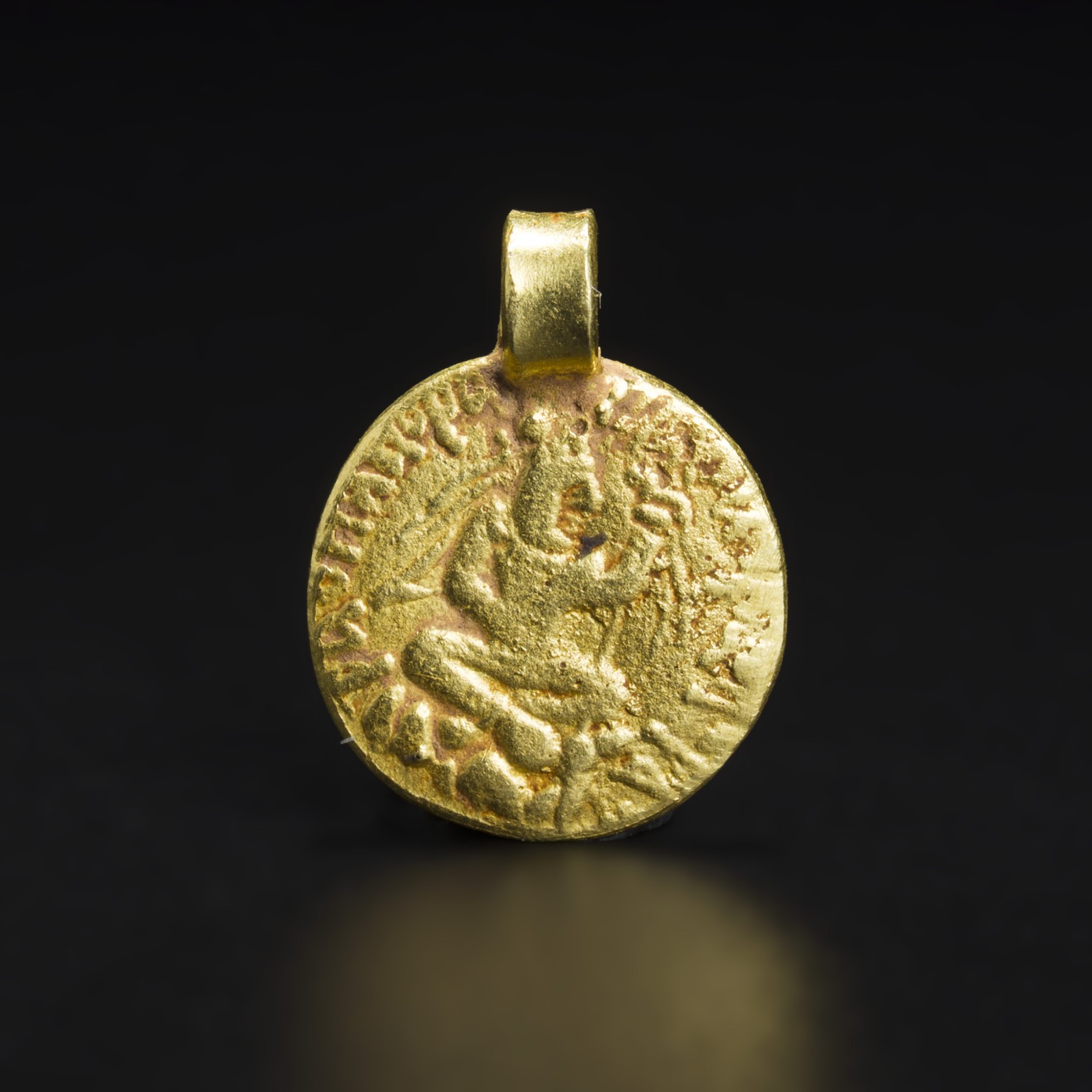Antique Indo Greek Kushan Huvishka 18K Gold Coin Pendant Antique Indo Greek Kushan Huvishka 18K Gold Coin Pendant