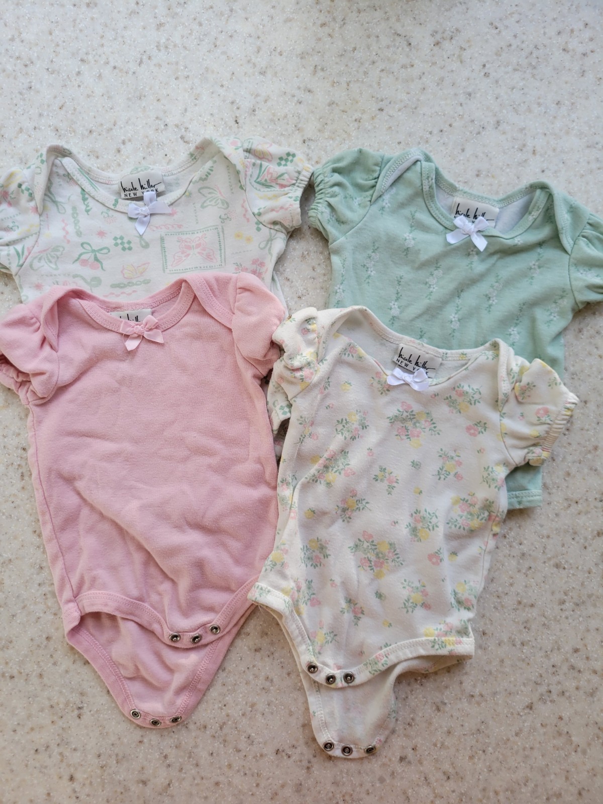 Nicole Miller New York Baby Girl 3-6M Body Suit Lot Pink Green Floral Bow Nicole Miller New York Baby Girl 3-6M Body Suit Lot Pink Green Floral Bow