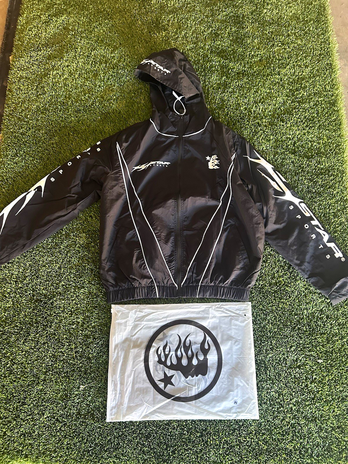 HELLSTAR HOODIE BRAND NEW HELLSTAR HOODIE BRAND NEW