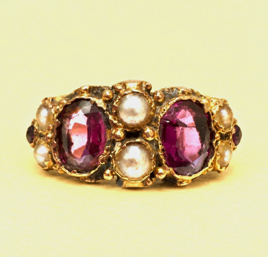 9ct Yellow Gold Oval Amethyst & Pearl Cluster Ring | Hallmarked | Size O 9ct Yellow Gold Oval Amethyst & Pearl Cluster Ring | Hallmarked | Size O