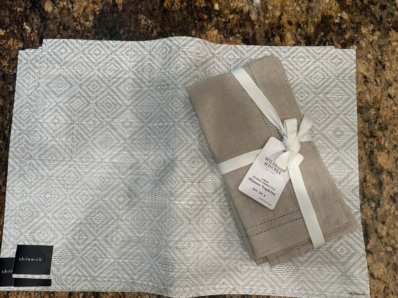 Williams Sonoma Mosaic Chilewich Placemats & Linen Double Hemstitch Napkins Set Williams Sonoma Mosaic Chilewich Placemats & Linen Double Hemstitch Napkins Set