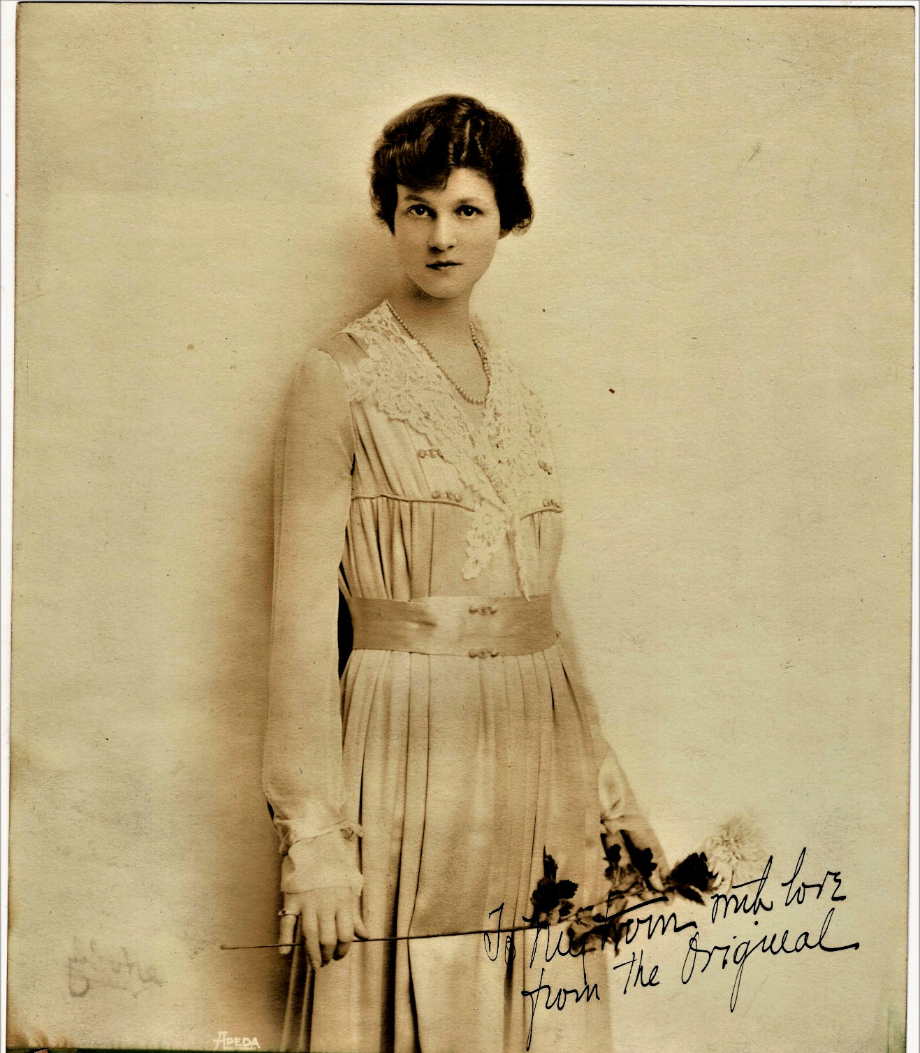 Apeda Photogapher Actress c.1915 Unknown Subject - Edith Ford Gresham Collection