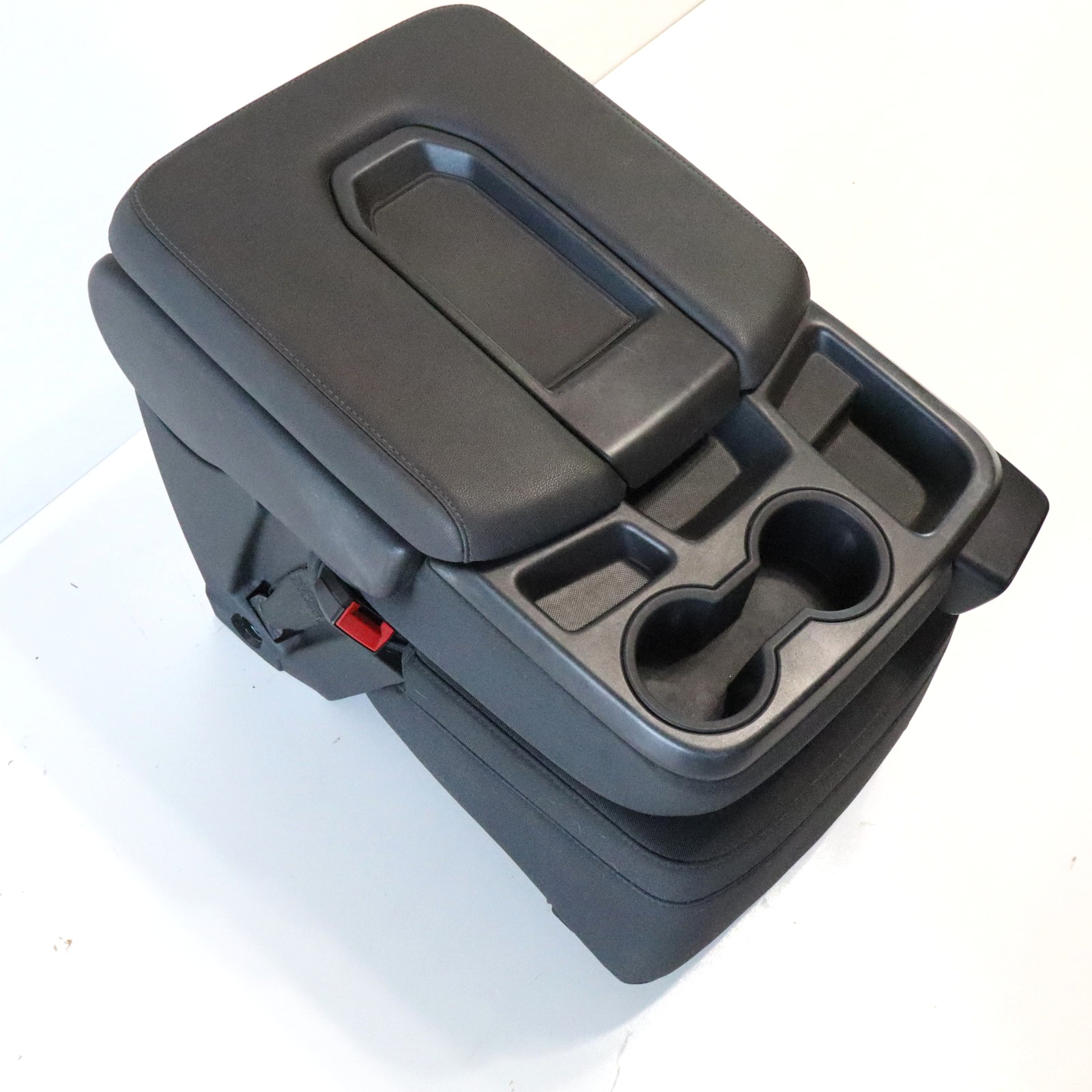 19-24 CHEVROLET SILVERADO EBONY CLOTH CENTER JUMP SEAT WITH STORAGE AND VENTS 19-24 CHEVROLET SILVERADO EBONY CLOTH CENTER JUMP SEAT WITH STORAGE AND VENTS
