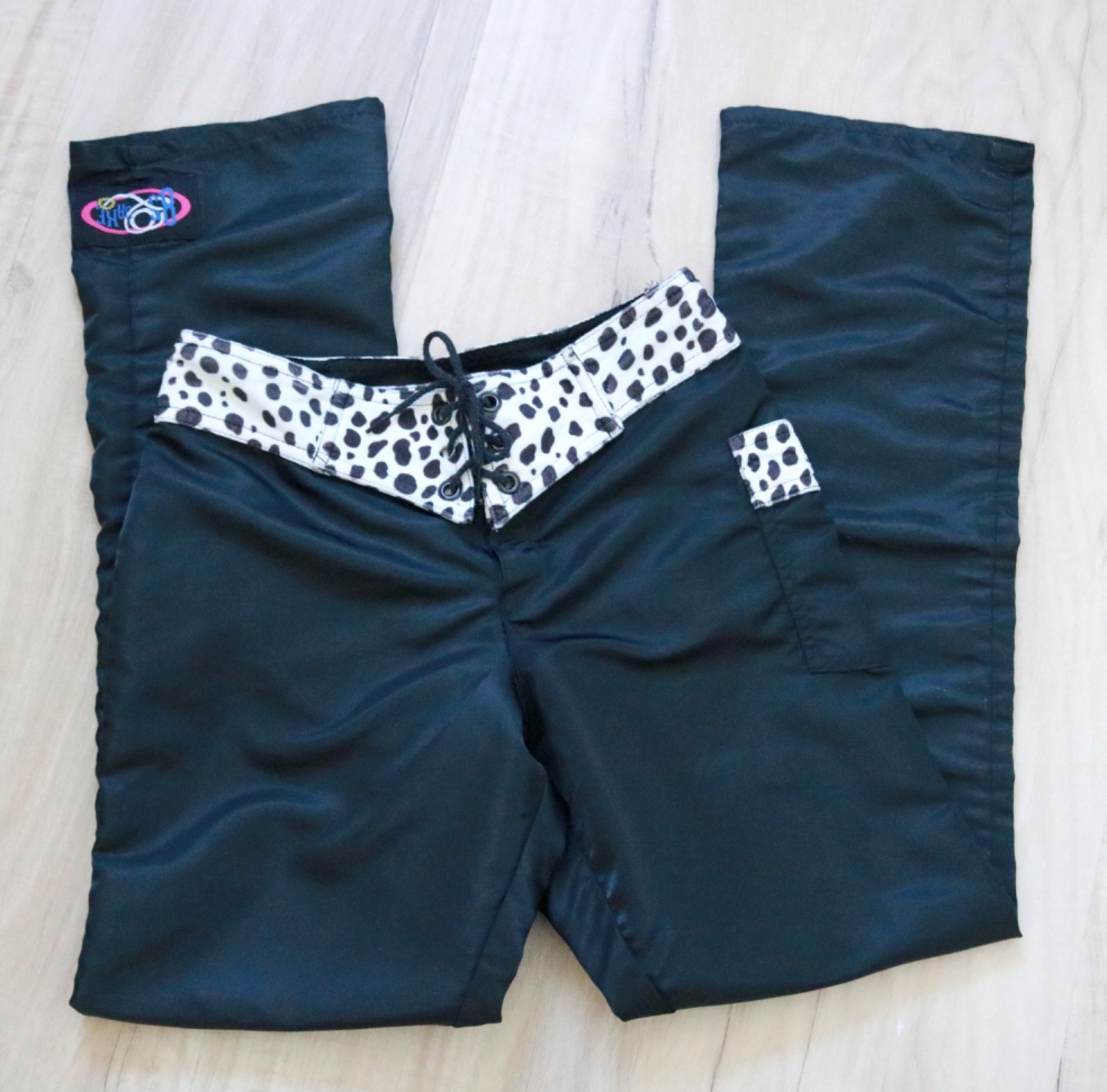 RARE VTG 90\'s Nylon Board Pants Lace Fly Surfer Cow Animal Sz XS Surf Vintage RARE VTG 90\'s Nylon Board Pants Lace Fly Surfer Cow Animal Sz XS Surf Vintage