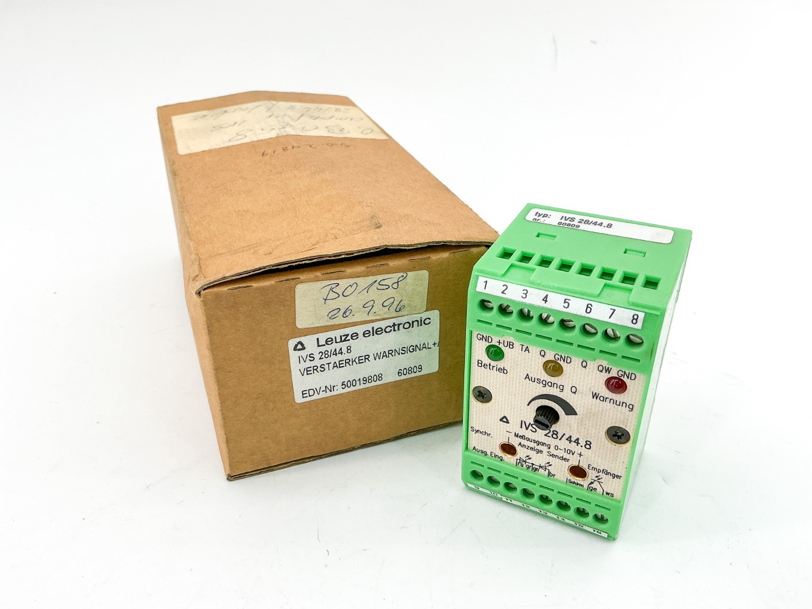 New Leuze Electronic IVS 28/44.8 Amplifier 0-10V New Leuze Electronic IVS 28/44.8 Amplifier 0-10V