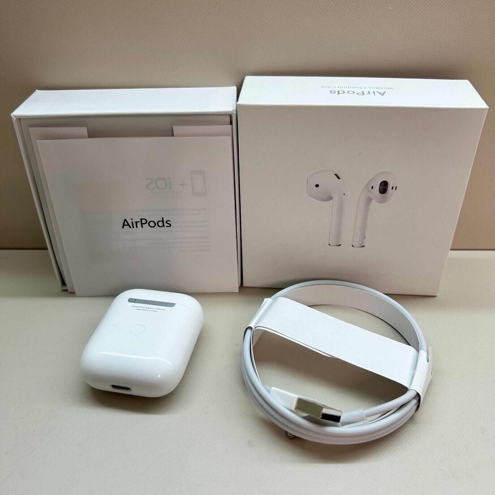 AppleAirPods2nd Generation with Charging Case 2²nd Generation White Sealed US AppleAirPods2nd Generation with Charging Case 2²nd Generation White Sealed US