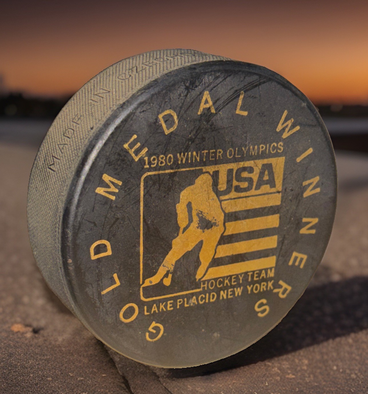 Vtg 1980 Winter Olympics Lake Placid NEW YORK Hockey Puck NORTHLAND Souvenir 80s