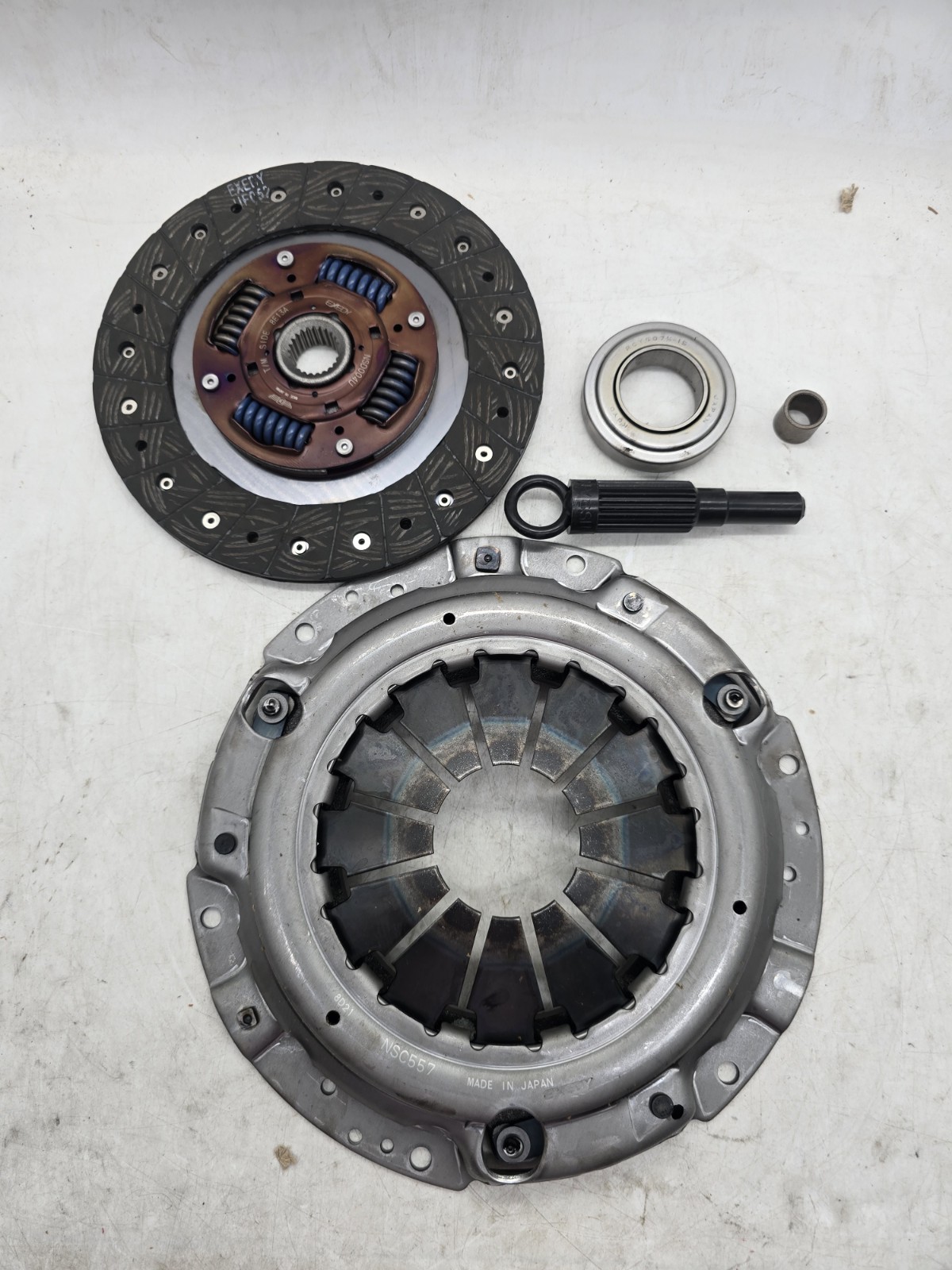 Exedy Clutch Kit 06004 For Datsun 200SX 2.2L 620 720 1975-1983 2.0L 2.2L