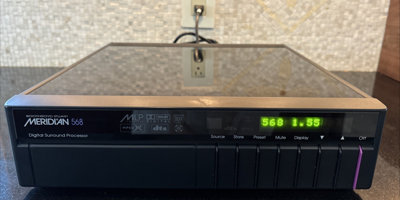 Meridian 568 Audio Digital Surround Processor 1.55 Perfect Working Condition