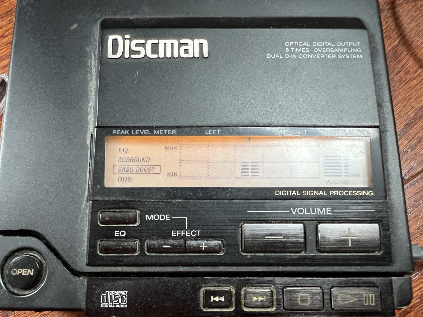 Sony Discman D-555 Vintage Portable CD Player May 1990 w/ Original AC Adapter