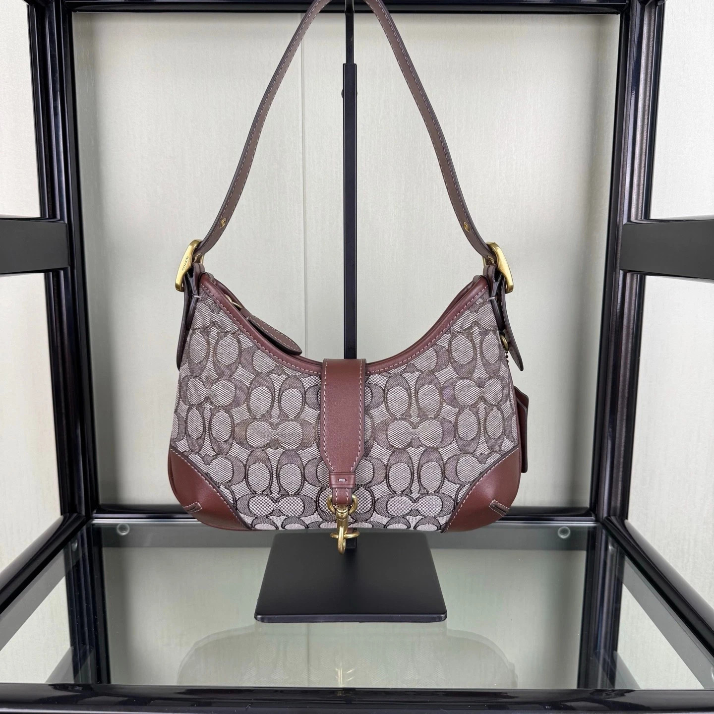 Coach Hamptons Hobo Bag In Signature Jacquard CBF16 Oak Maple Coach Hamptons Hobo Bag In Signature Jacquard CBF16 Oak Maple