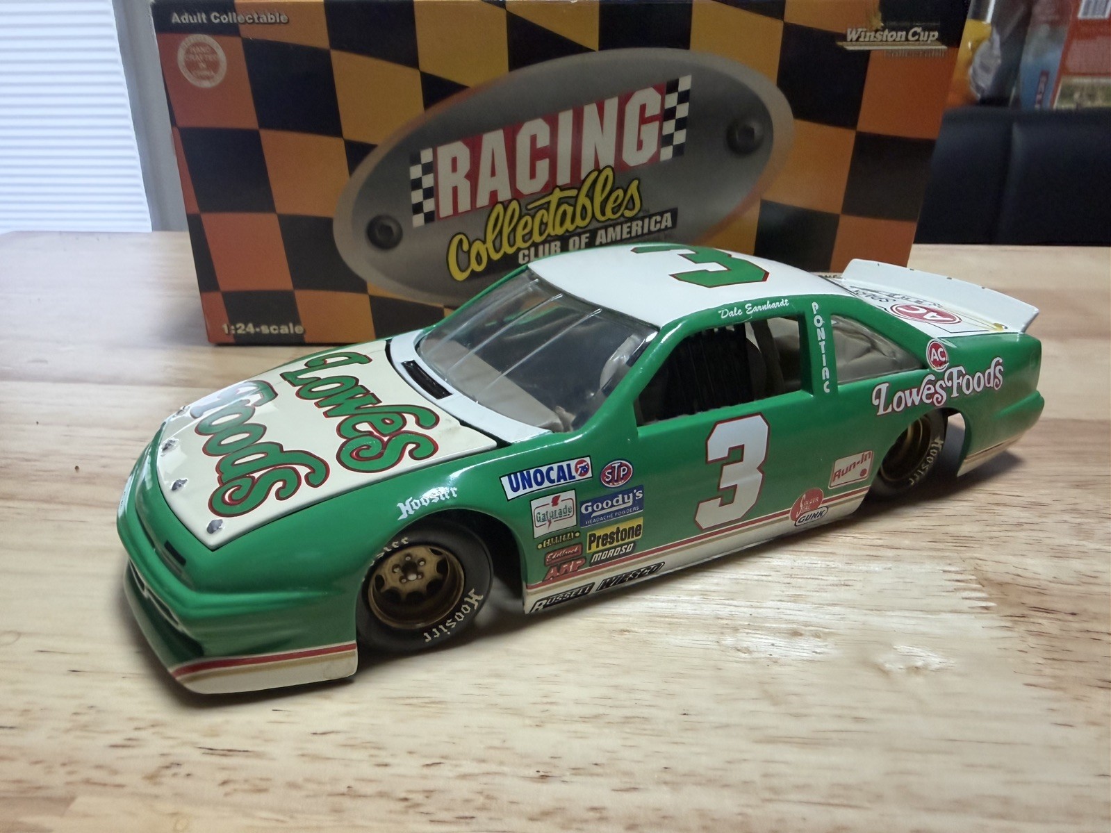 DALE EARNHARDT 1989 ORIGINAL RELEASED #3 LOWE’S FOOD PONTIAC GRAND PRIX 1/24 CWC