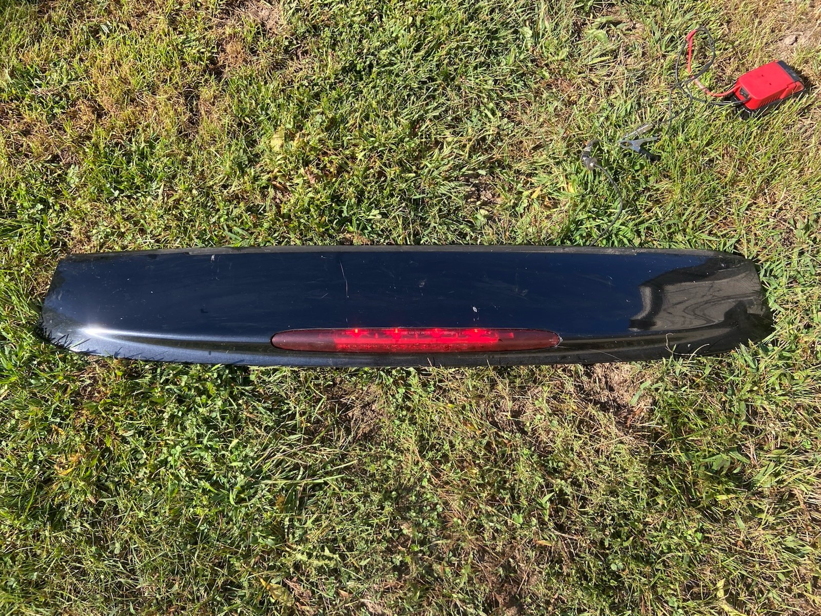 2002-2009 GMC Envoy Spoiler With 3rd Brake Light OEM *TESTED*