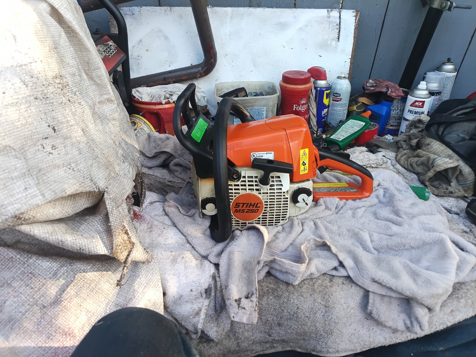Stihl MS-250 Chainsaw Stihl MS-250 Chainsaw