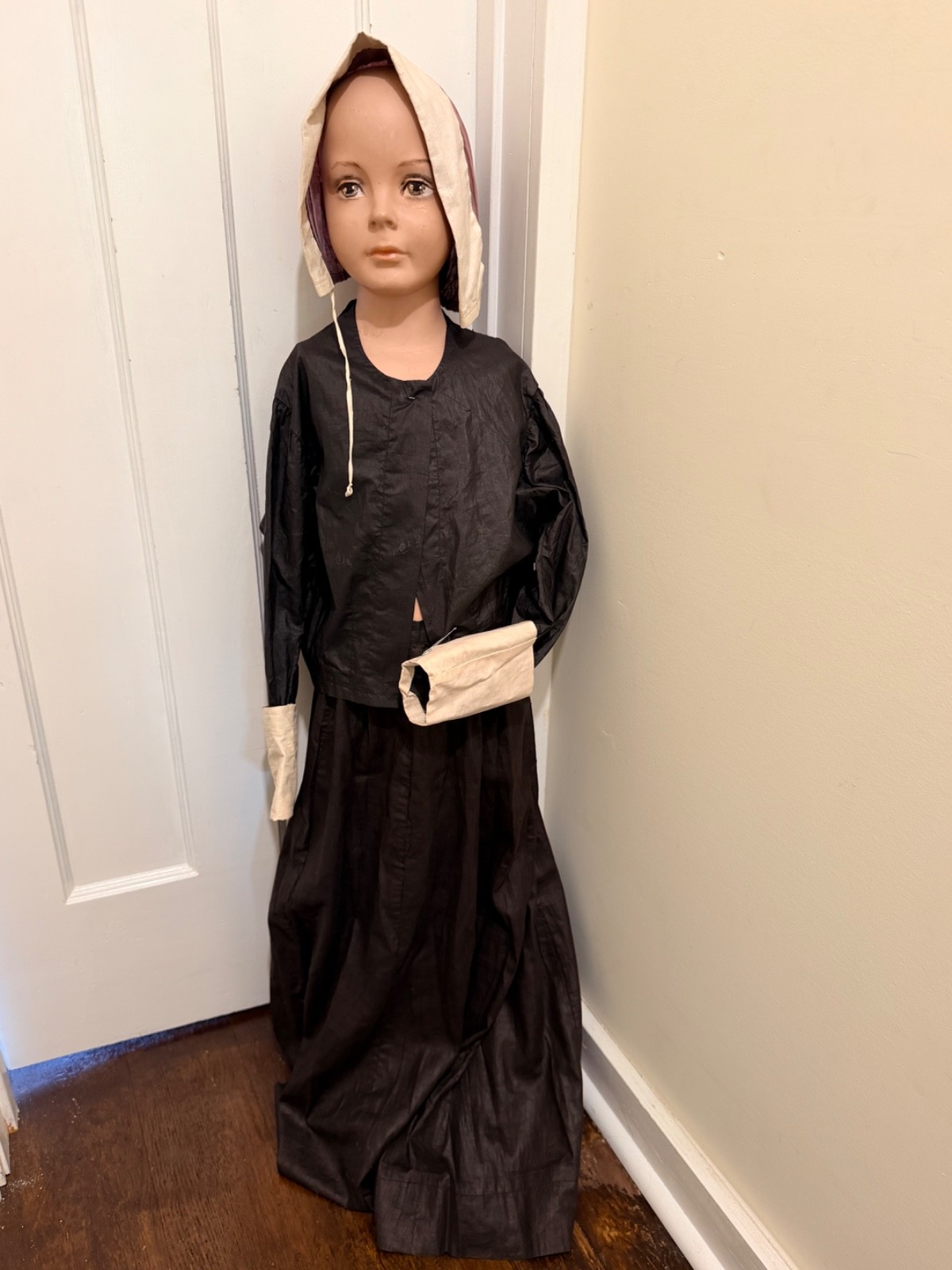 Vintage Pilgrim's Costume Thanksgiving or Halloween child’s Pilgrim Vintage Pilgrim's Costume Thanksgiving or Halloween child’s Pilgrim
