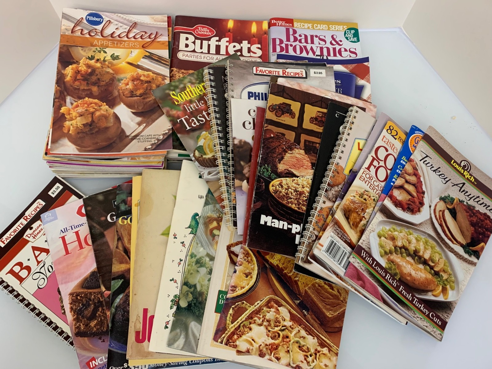 Lot of 59 Vintage Pillsbury and other Recipe Booklets Cookbooks