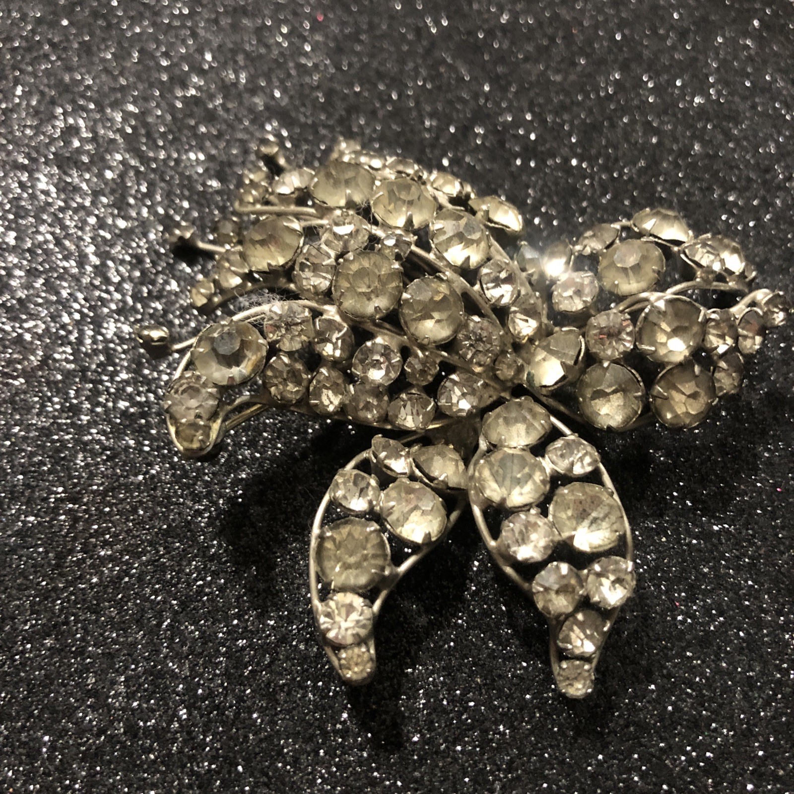 Rare VINTAGE ADELE SIMPSON Rhinestone and Crystal ￼BROOCH SIGNED