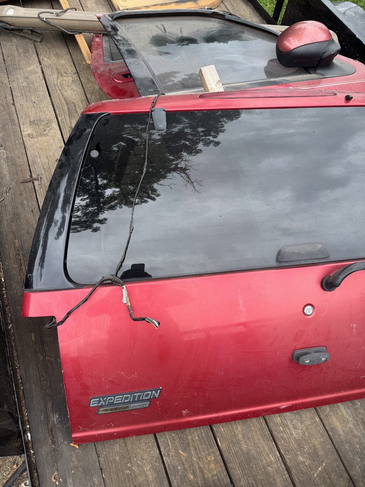 Trunk/Hatch/Tailgate Wiper Fits 97-02 EXPEDITION 665512 Trunk/Hatch/Tailgate Wiper Fits 97-02 EXPEDITION 665512