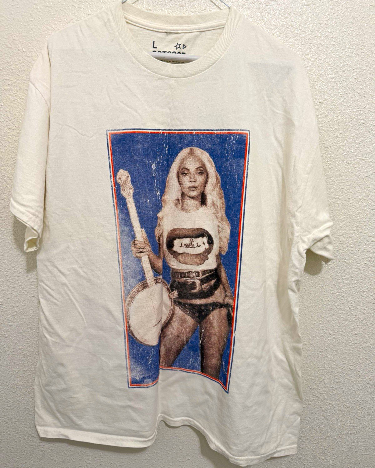 Authentic Cowboy Carter 2025  Tour T-Shirt  -  Banjo (Size Large)