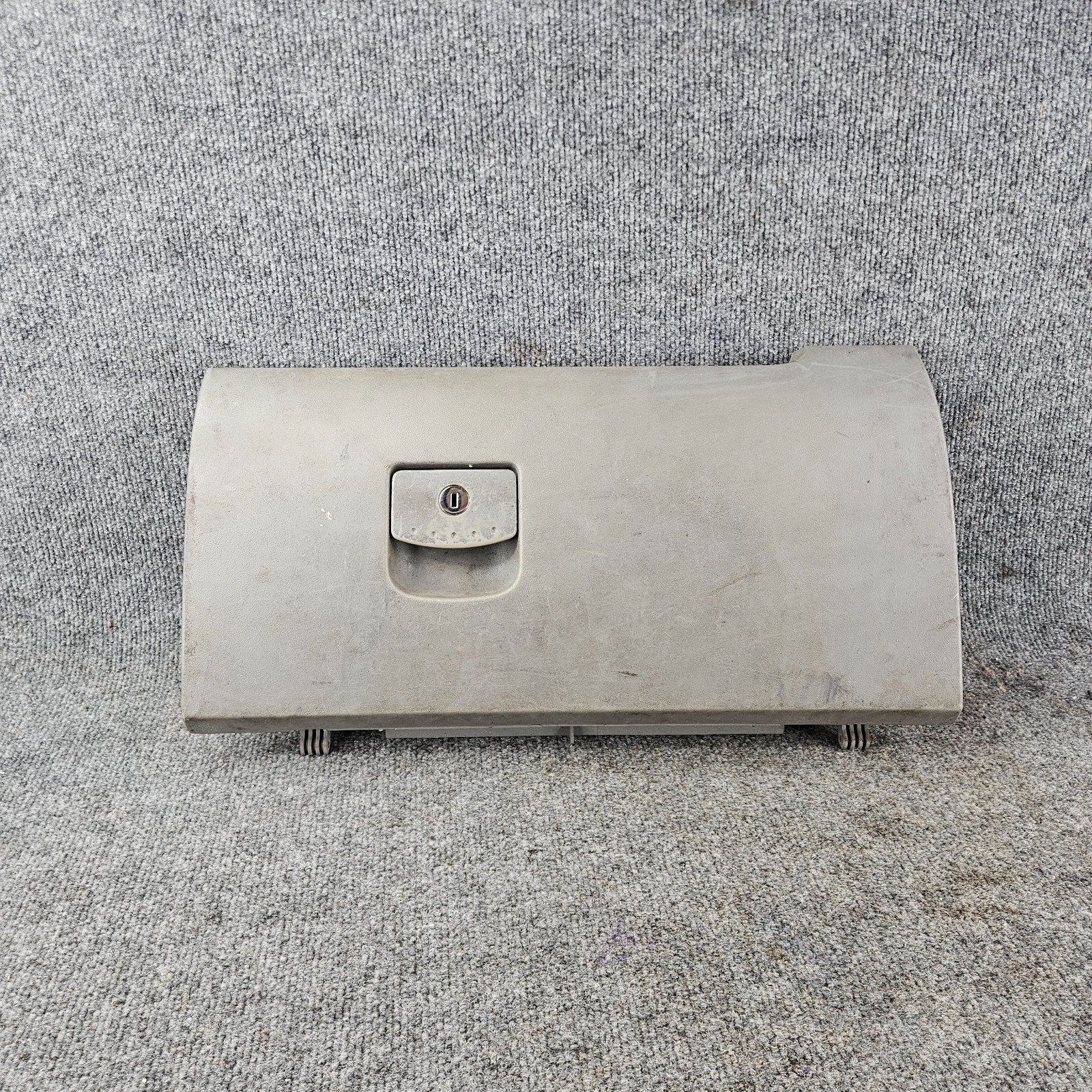 1998-2010 Volkswagen Beetle Glove Box Glovebox Door Grey OEM 1998-2010 Volkswagen Beetle Glove Box Glovebox Door Grey OEM